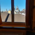 Oldtown Otter Hostel *