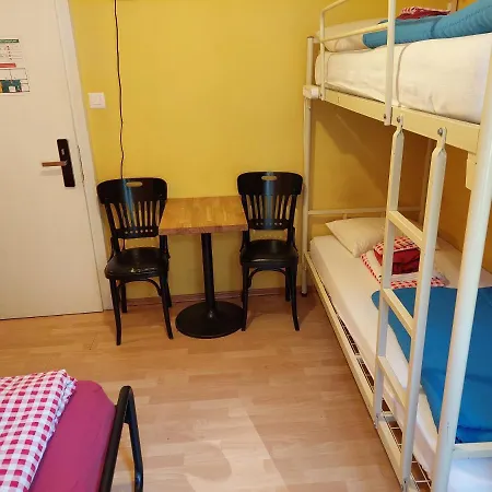 Oldtown Otter Hostel