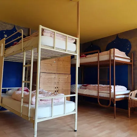 أولدتاون هوستل أوتر