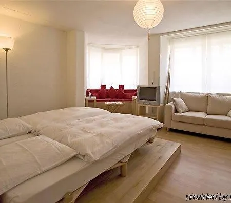 Oldtown Otter Hostel *